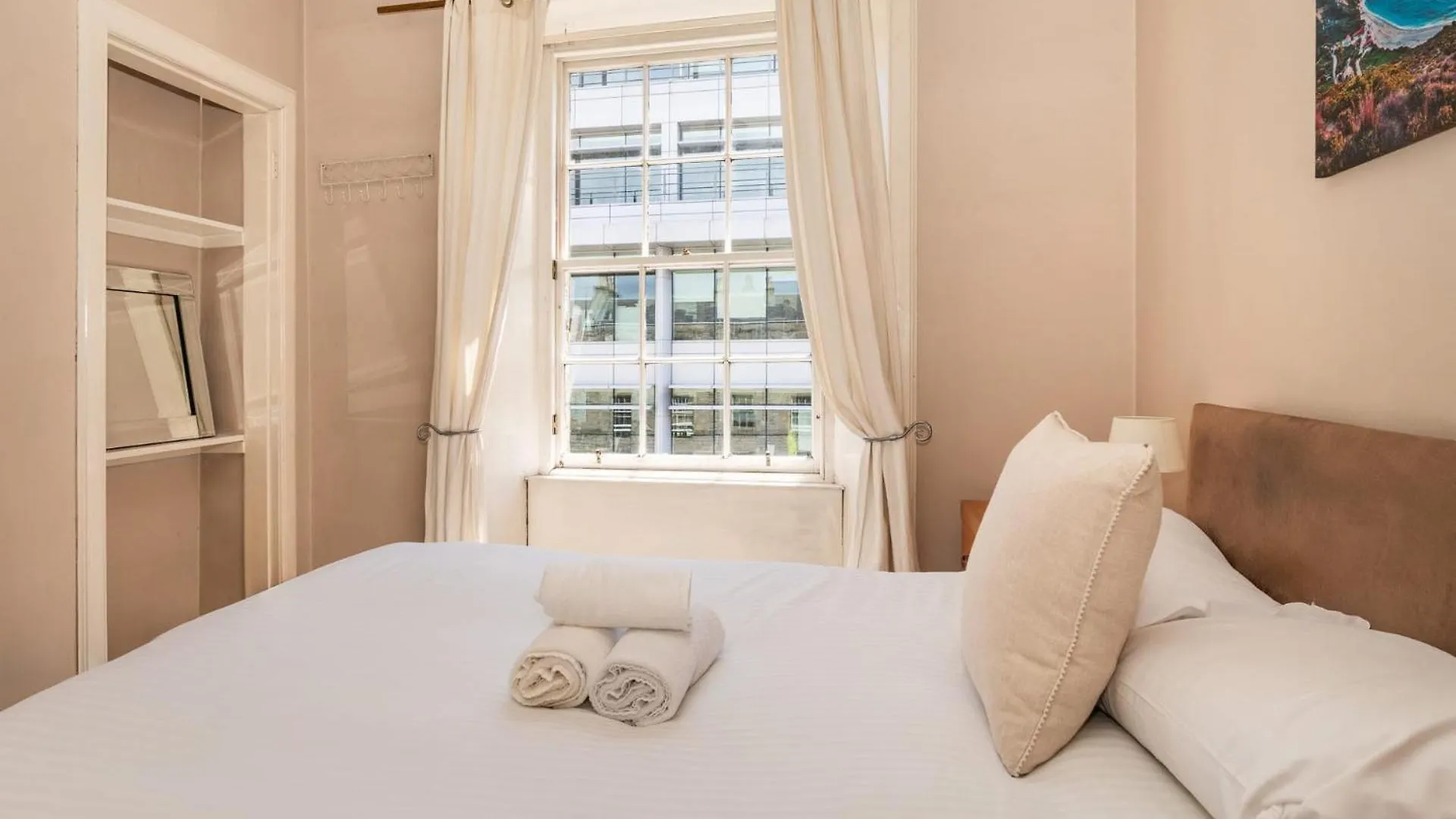 Charming 2Bd Flat 10 Minutes To Edinburgh Castle Appartement Verenigd Koninkrijk