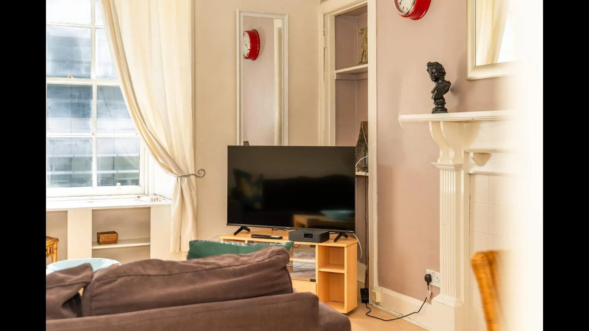 Charming 2Bd Flat 10 Minutes To Edinburgh Castle Appartement