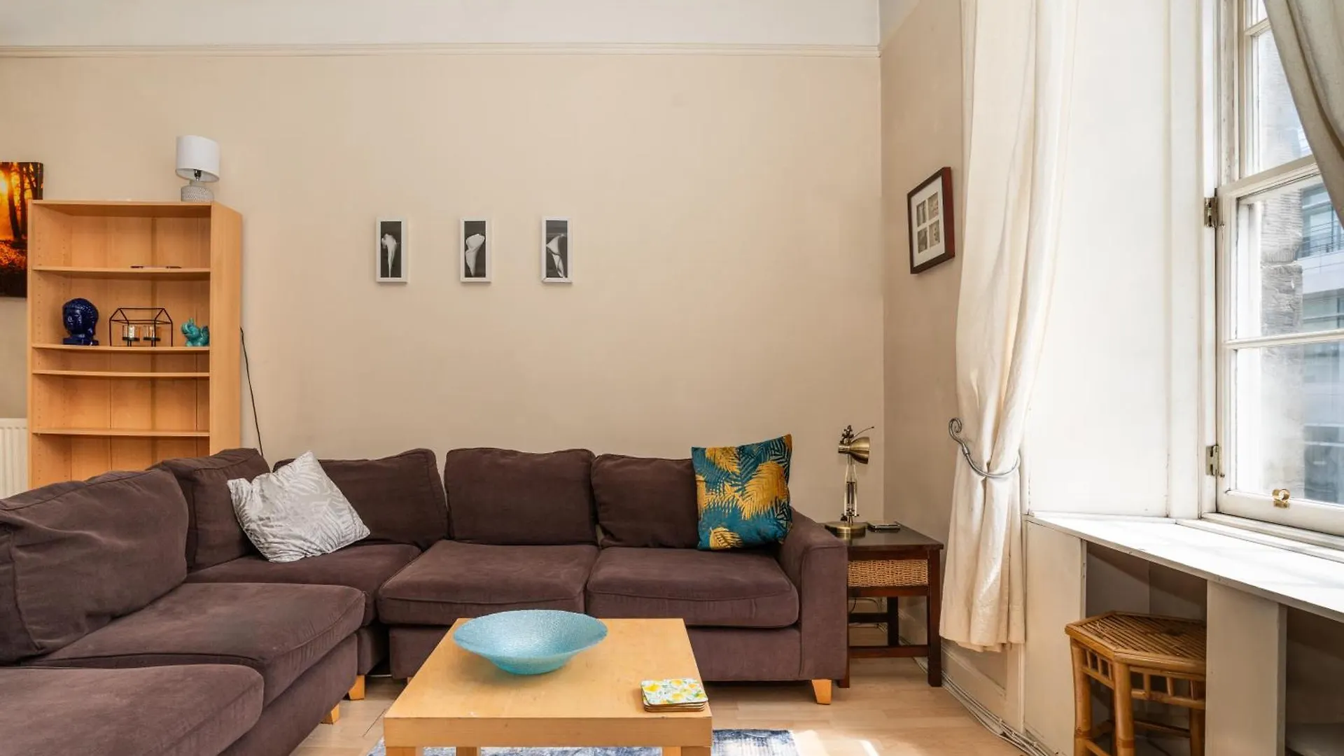 Charming 2Bd Flat 10 Minutes To Edinburgh Castle Lägenhet Storbritannien